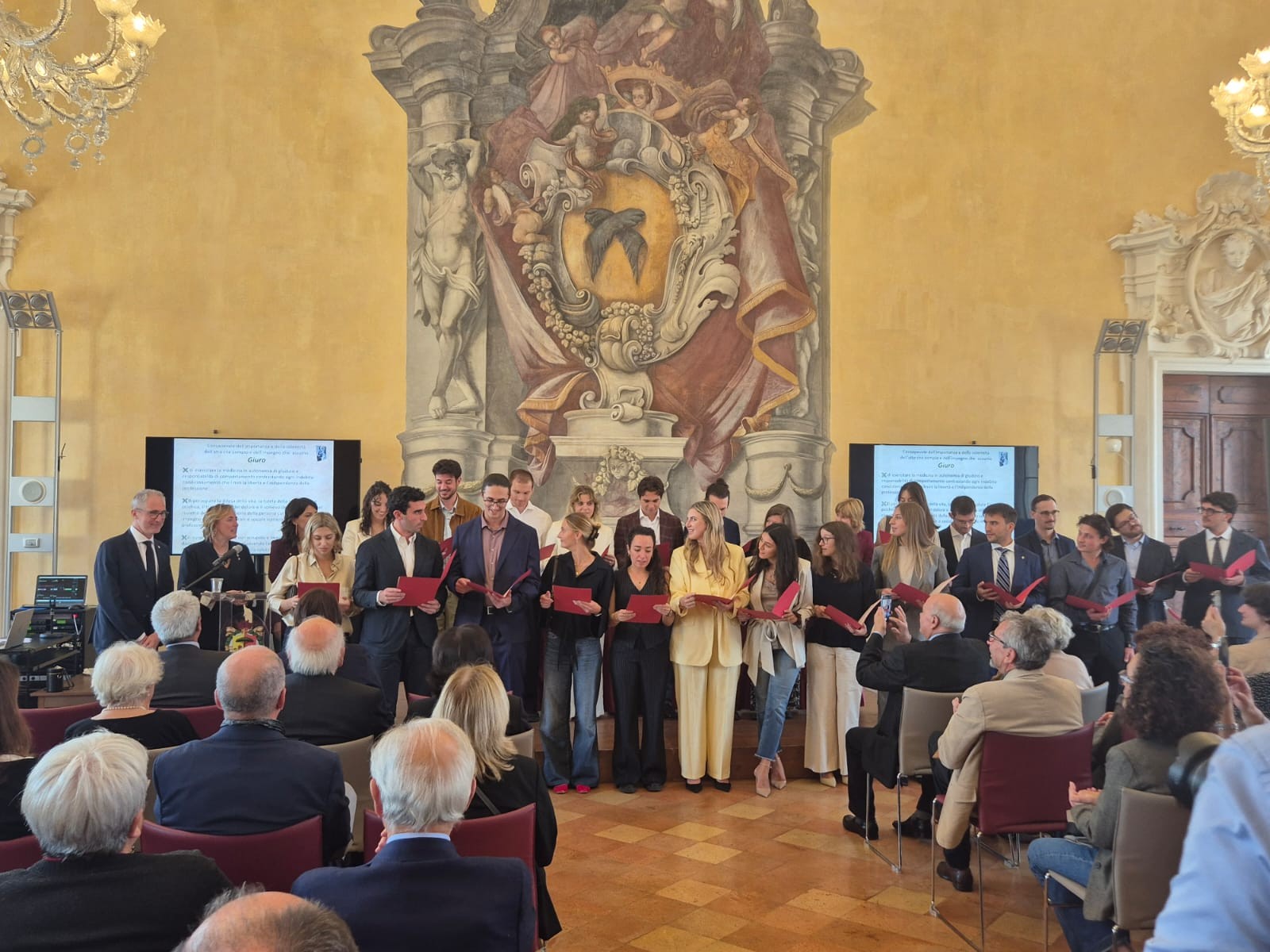 Foto 1 giuramento
