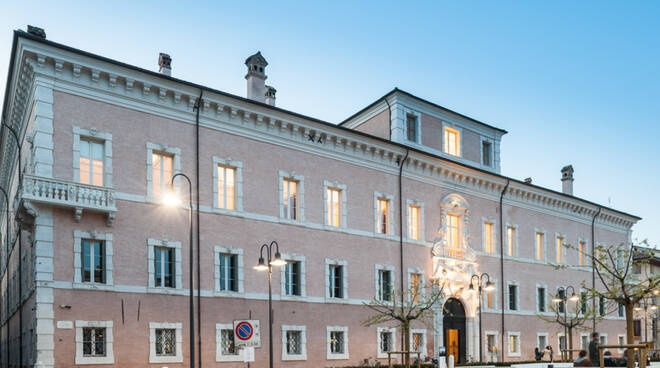 palazzo rasponi dalle teste 203171.660x368